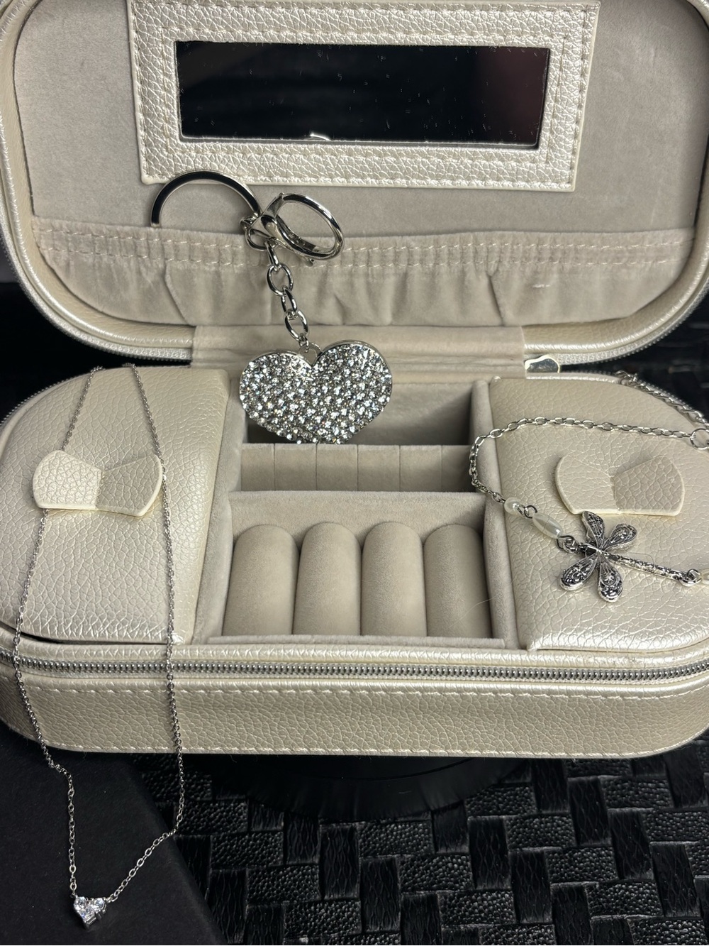 Jewelry Bundle in Ivory and Silver NWT